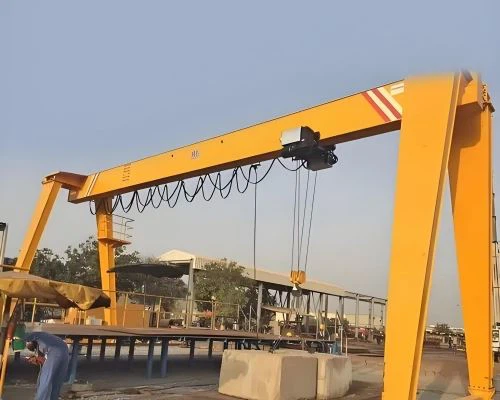 Pequeña grúa de pórtico portátil